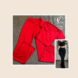 Juego de pantaloneta( cuello redondo) en rojo  
