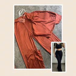 Juego de pantaloneta cuello redondo  carmelita oscur