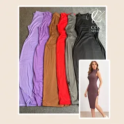 Vestido a media pierna cuello alto