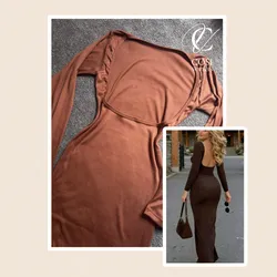 Vestido (carmelita) con abertura en la espalda de manga larga (cerrado)