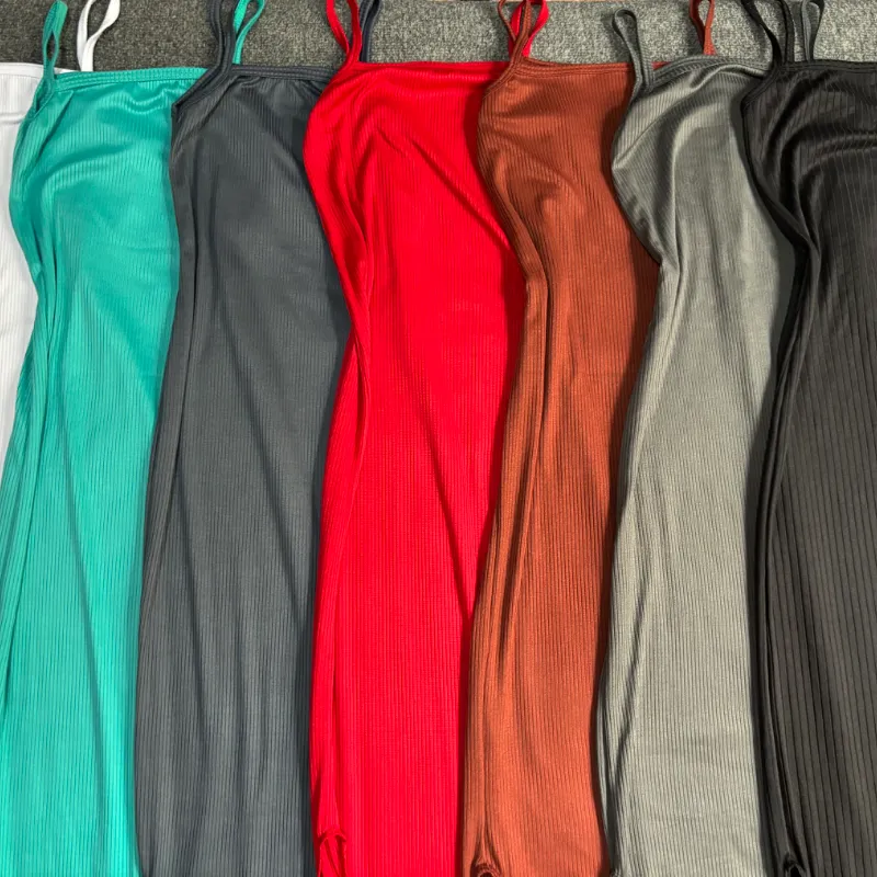 Vestido de tirantes largo abierto al lado) varios colores disponibles 