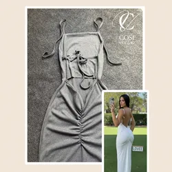 Vestido gris (espagueti) de tirantes y espalda descubierta