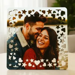 Cuadro MDF decorado con estrellas y corazones