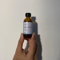 Sérum de ácido hialurónico y vitamina E 