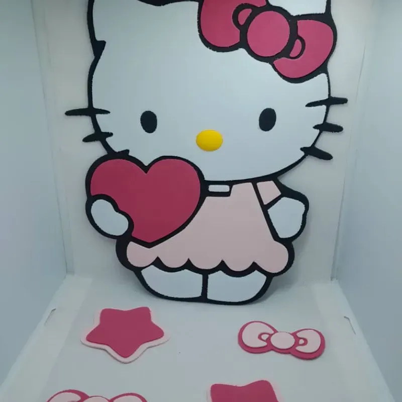 02-07 Pared Hello Kitty