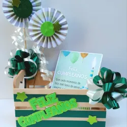 CAJA DE MADERA CUMPLEAÑOS VERDE