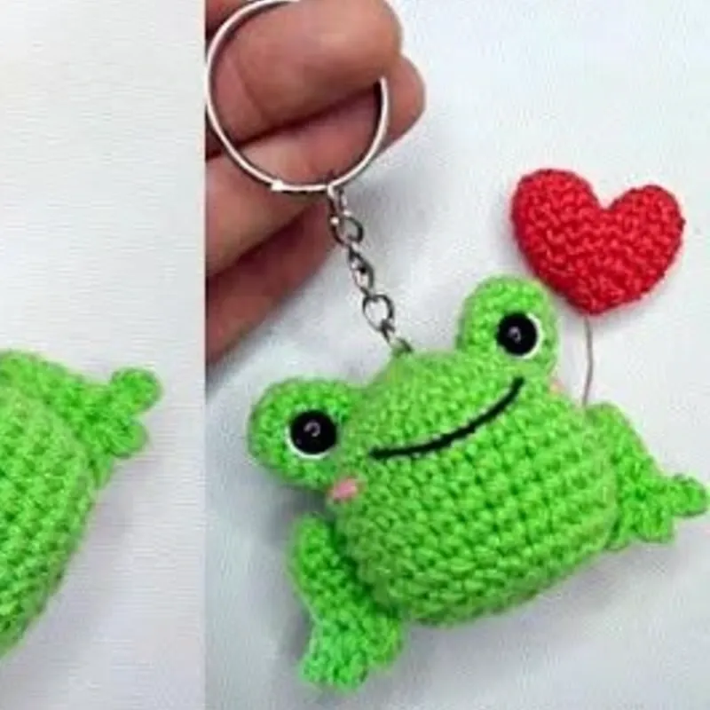 Llavero tejido ranita