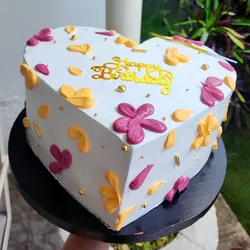 🎂 Love heart cake’s🎂