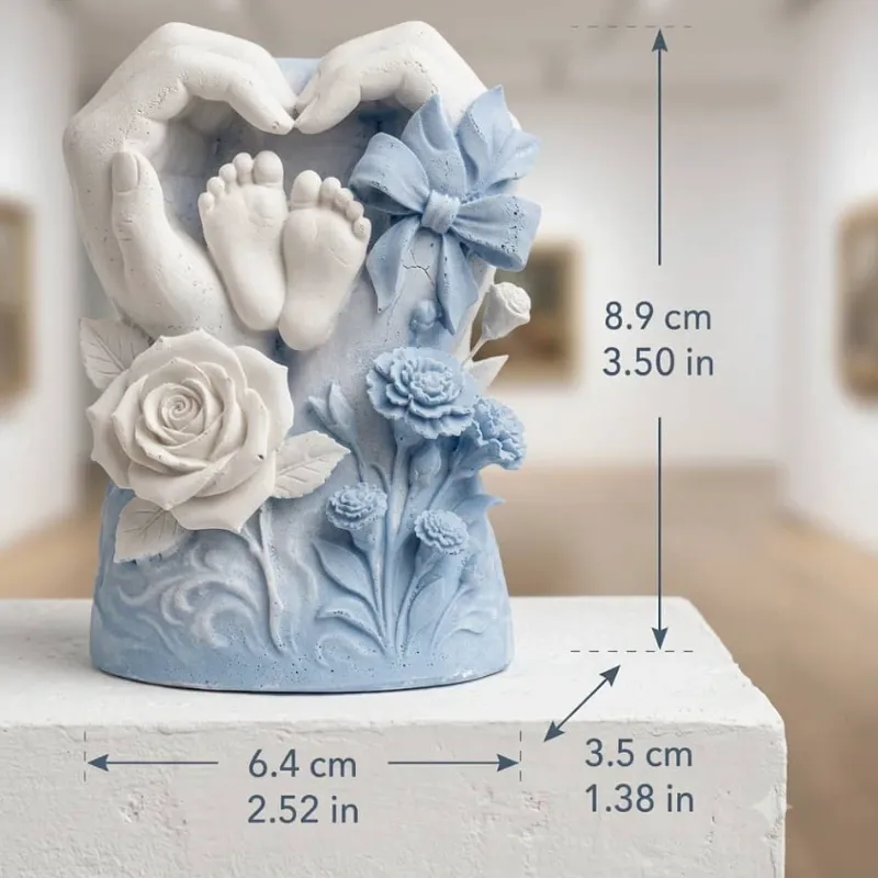 Amor maternal. Figura decorativa de yeso