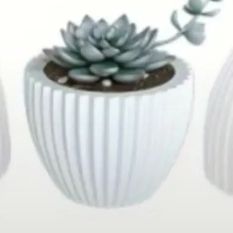 Elegante maceta cónica con diseño a rayas. Tamaño mediano 