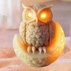 Figura decorativa de yeso. Búho con Luna