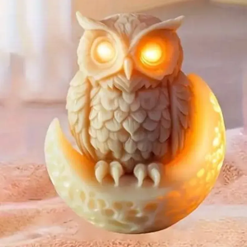 Figura decorativa de yeso. Búho con Luna