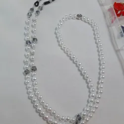 Colgante de espejuelos de perlas