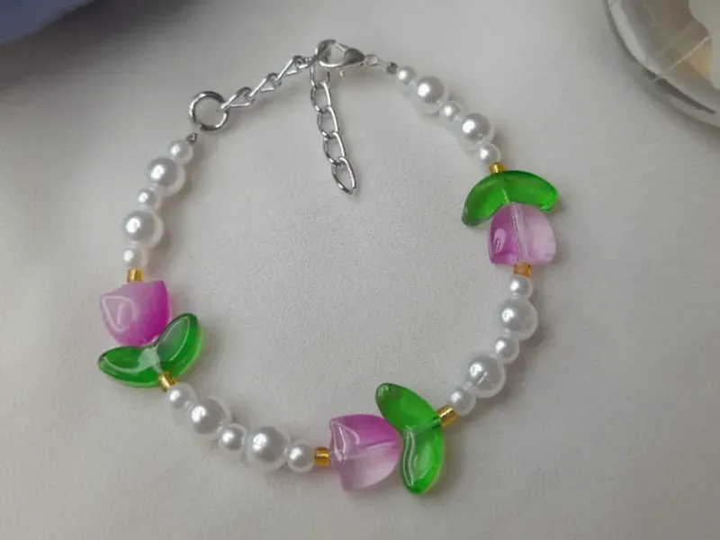 Pulseras y collares