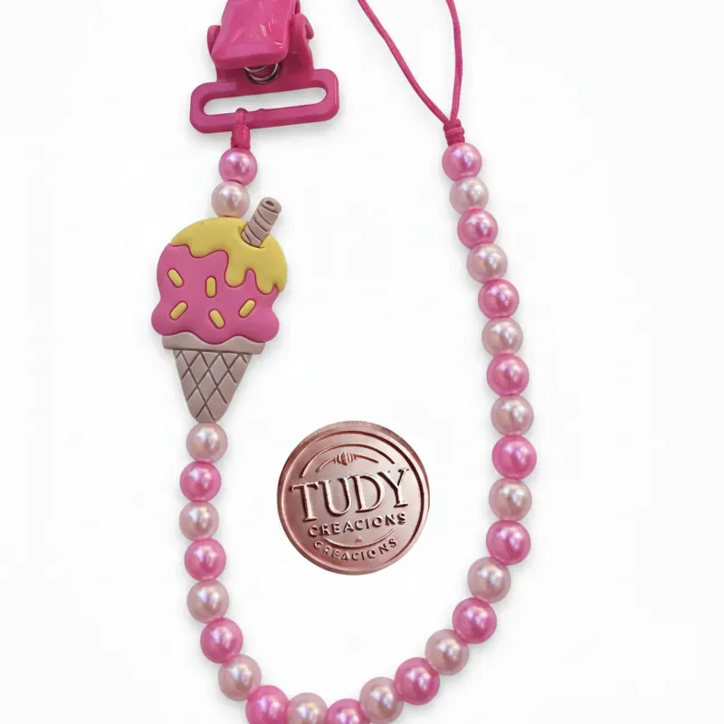 Chupetero para bebe hembra . Helado de ensueño.