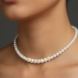 Collar de perlas blancas personalizado 