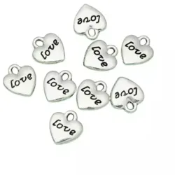 Dije de corazon con letrero Love