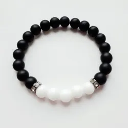 Pulsos de piedras Onix blanco y negro