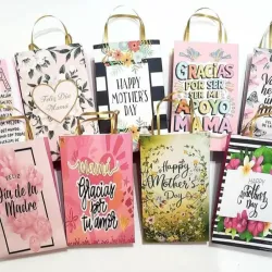 Bolsas de regalo para mamás de cartulina