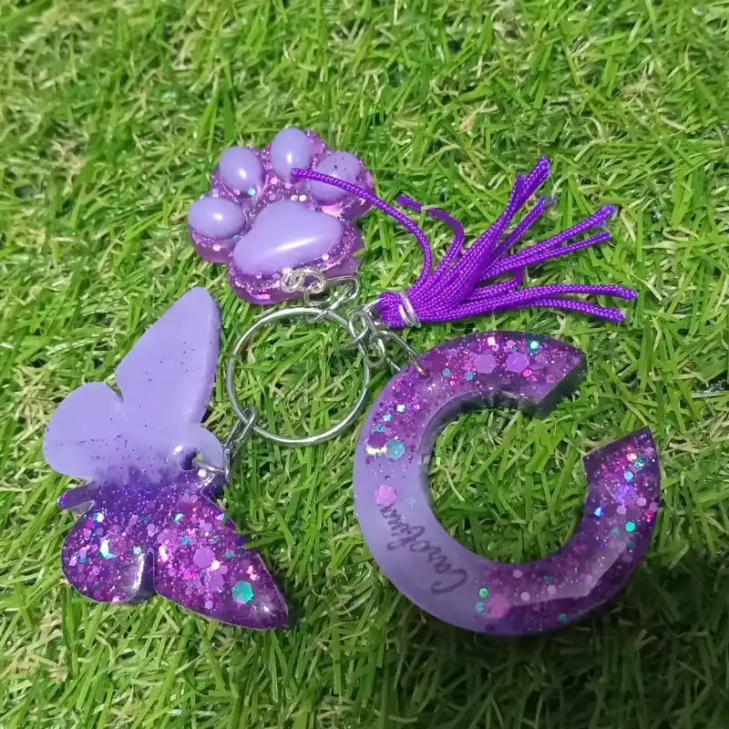 Llavero personalizado con huellita 