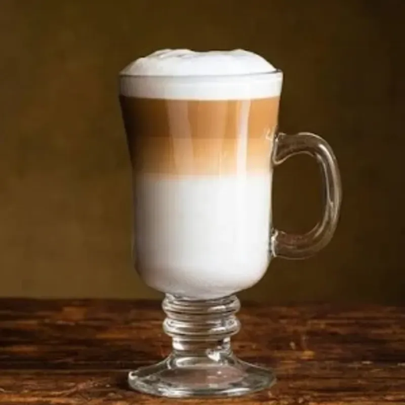 CAFÉ LATTE 