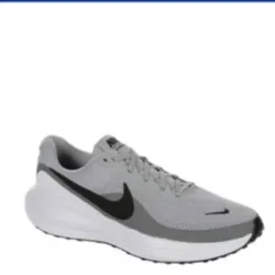 Nike Revolution 8 
