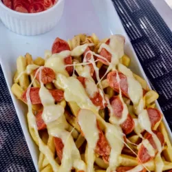 Salchipapa 