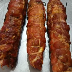 Rollitos de cerdo ahumado relleno con jamón y queso 