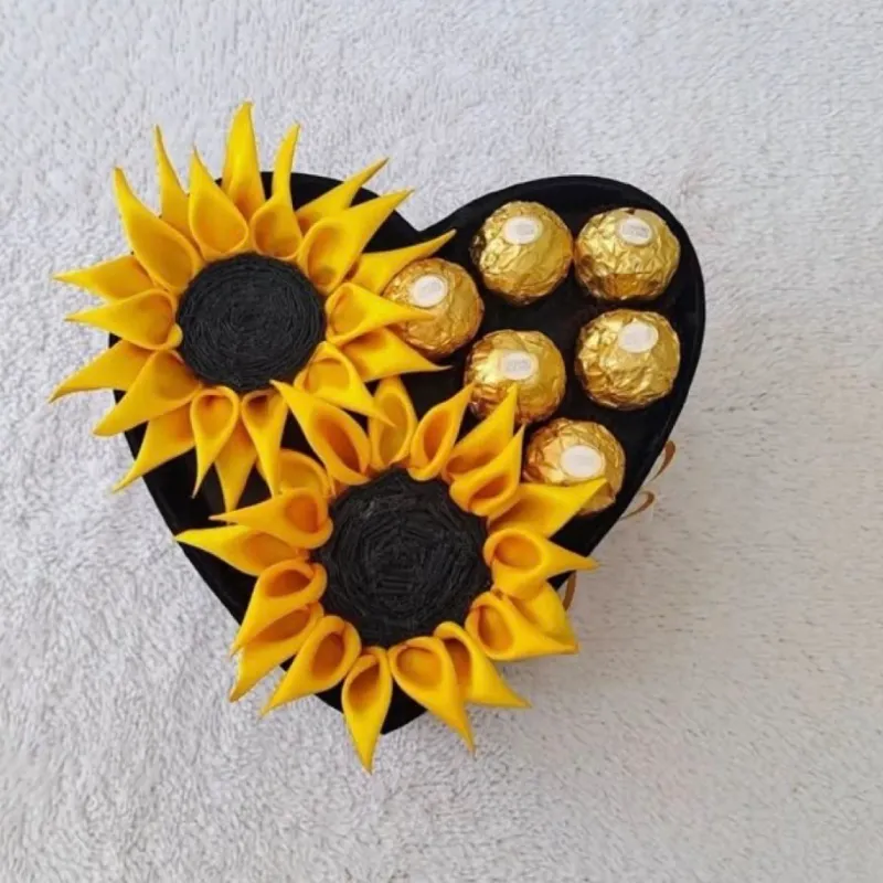 Corazón con girasoles y bombones 