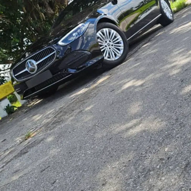 Mercedes-Benz 