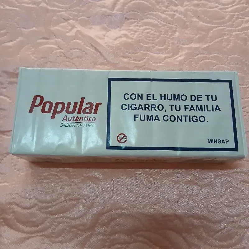 Cigarros rojo 