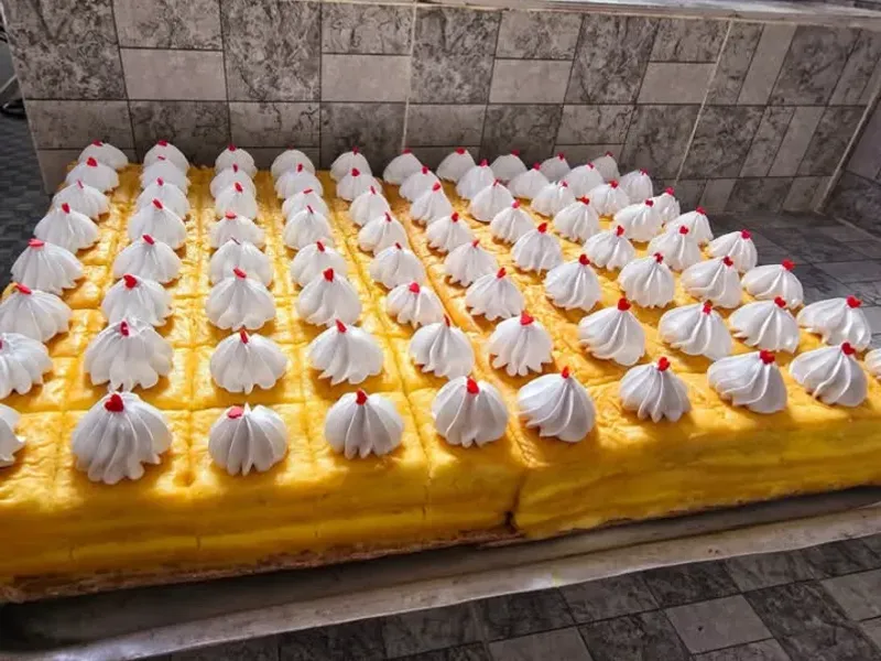 Kakes, Donas, Tartaletas, Ponche cardenal