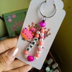 Llavero "Mi reina se llama MAMÁ"