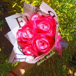 Ramo 💐 de rosas eternas