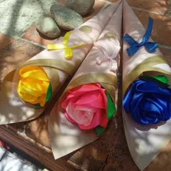 Rosas eternas envueltas en papel coreano 