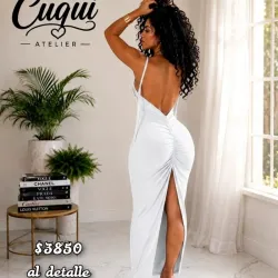 Vestido sexy de elástico y tirantes largos
