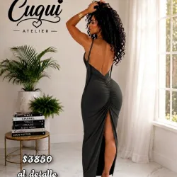 Vestido sexy de elástico y tirantes largos
