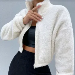 🤍 Abrigo peluche de hombros caídos — Blanco