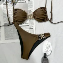 Bikini carmelita con estrella dorada