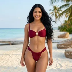 ❤️ Bikini con concha dorada — Burdeos