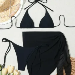 Bikini negro con pareo
