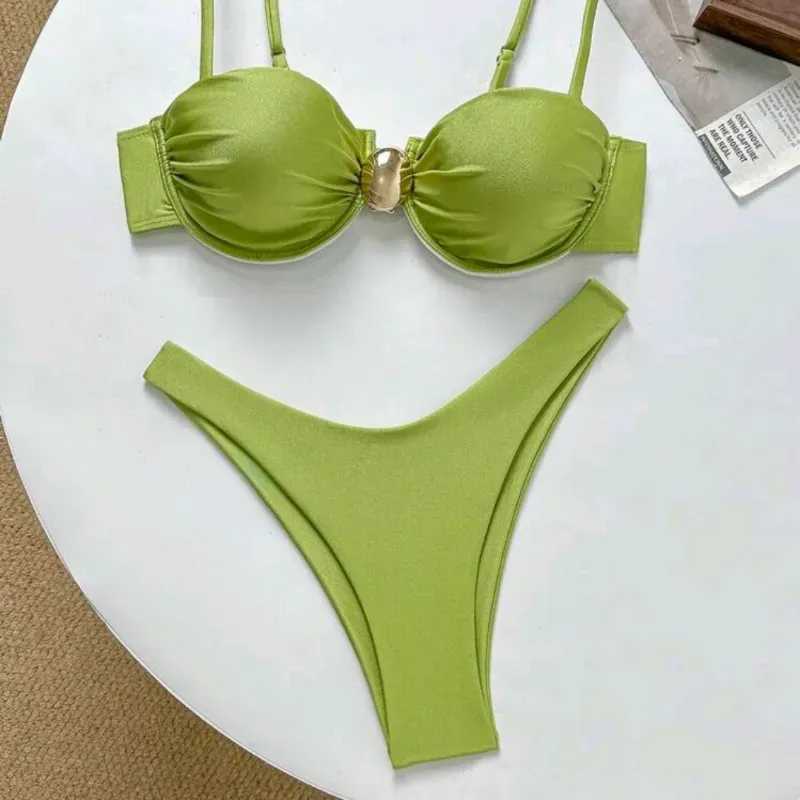 Bikini verde con aro