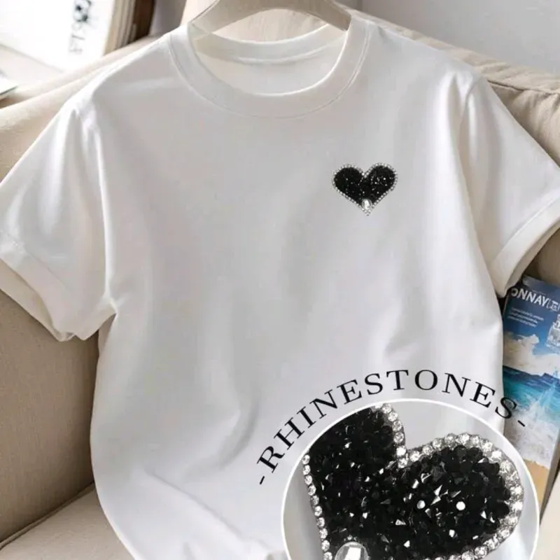 🤍 Camiseta con diseño de pedrería — Blanco