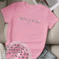 🩷 Camiseta con diseño de pedrería — Rosado