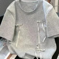 🩶 Camiseta con lasos — Gris