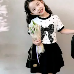 🩶🤍Conjunto d camiseta y falda de niña