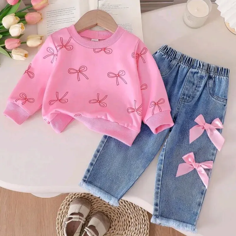 Conjunto d sudadera con cuello redondo 