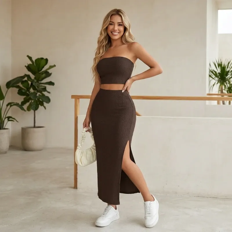 🤎 Conjunto de falda larga con abertura lateral y top tubo — Marrón Chocolate