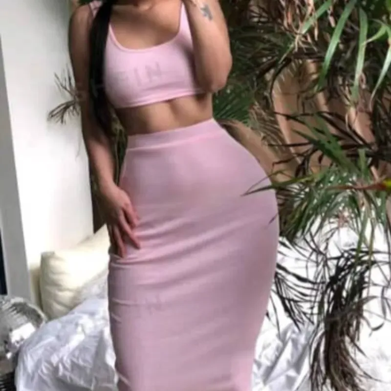 🩷 Conjunto de falda larga y top estilo camiseta — Rosado