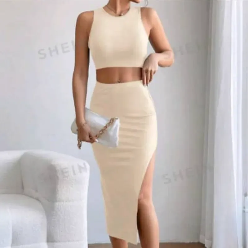 🤎 Conjunto de falda midi y top estilo camiseta — Beige